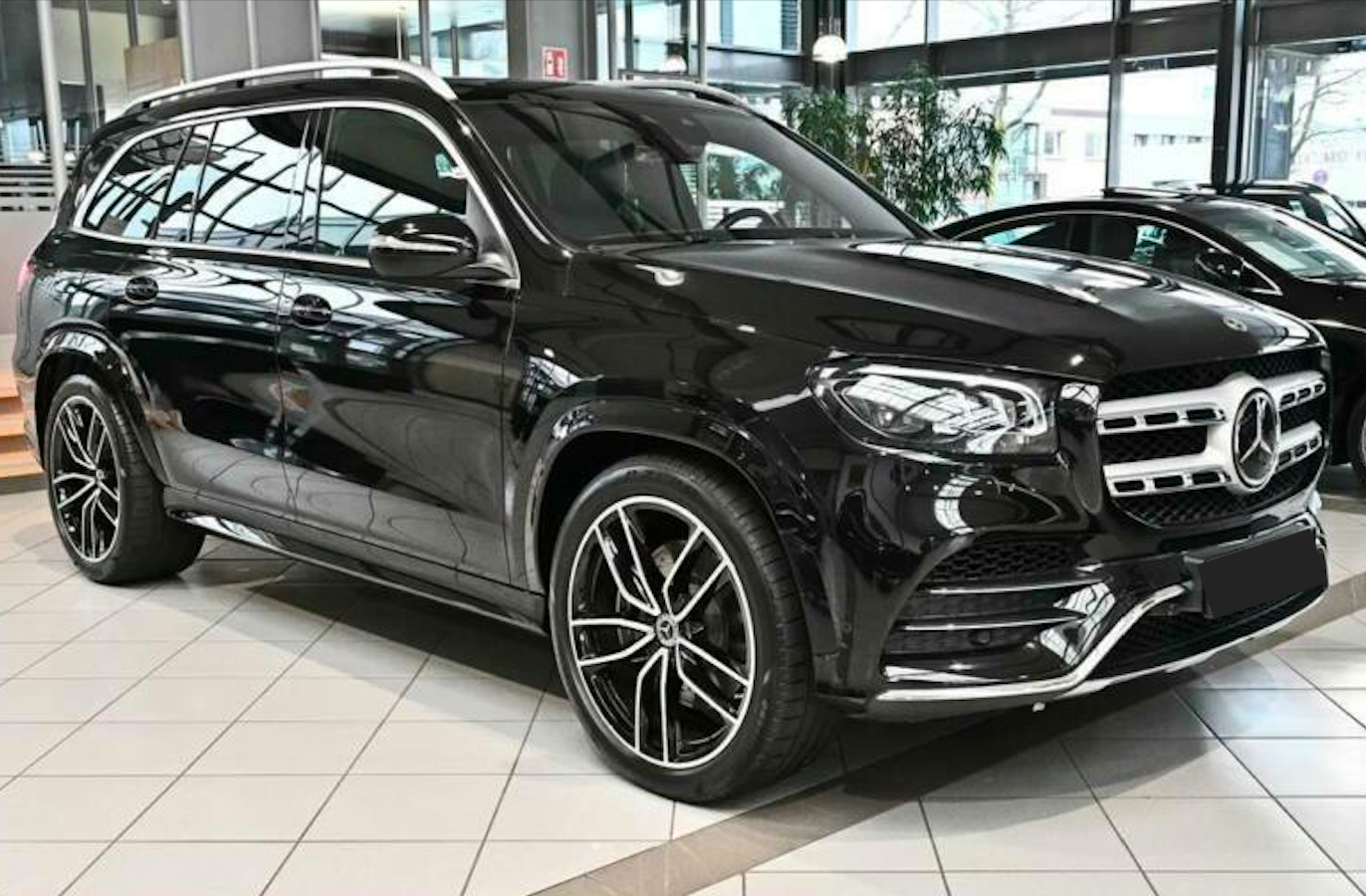 MERCEDES GLS 400d AMG - předváděcí auto - SKLADEM - super cena | online nákup | online prodej | černá metalíza | autoibuy.com